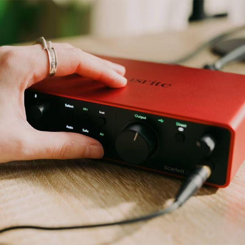 Forster Scarlet for 2i2 Quad G - đánh giá và giá Audio Music Generator